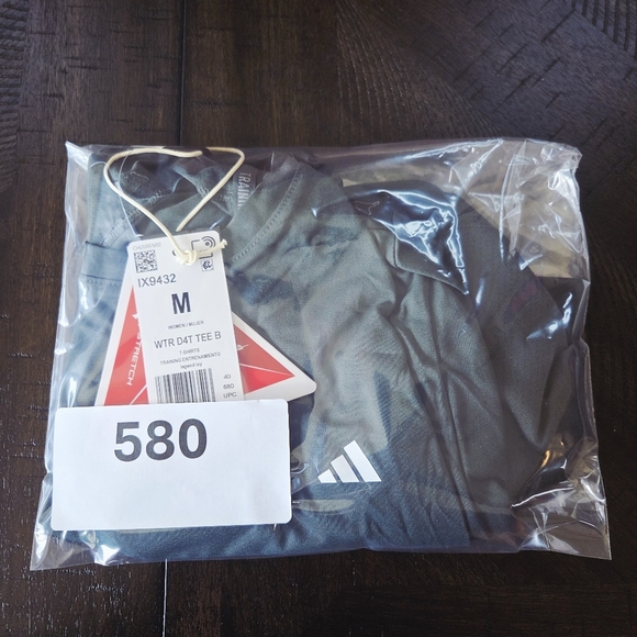 Adidas Women's WTR D4T TEE B Training T-Shirt - Legend Ivy Medium New IX9432 - Picture 11 of 11